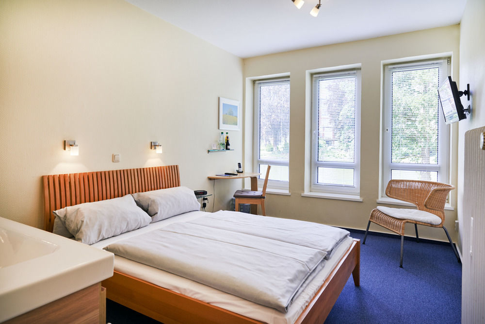 Hotel Am Muehlenteich 2*