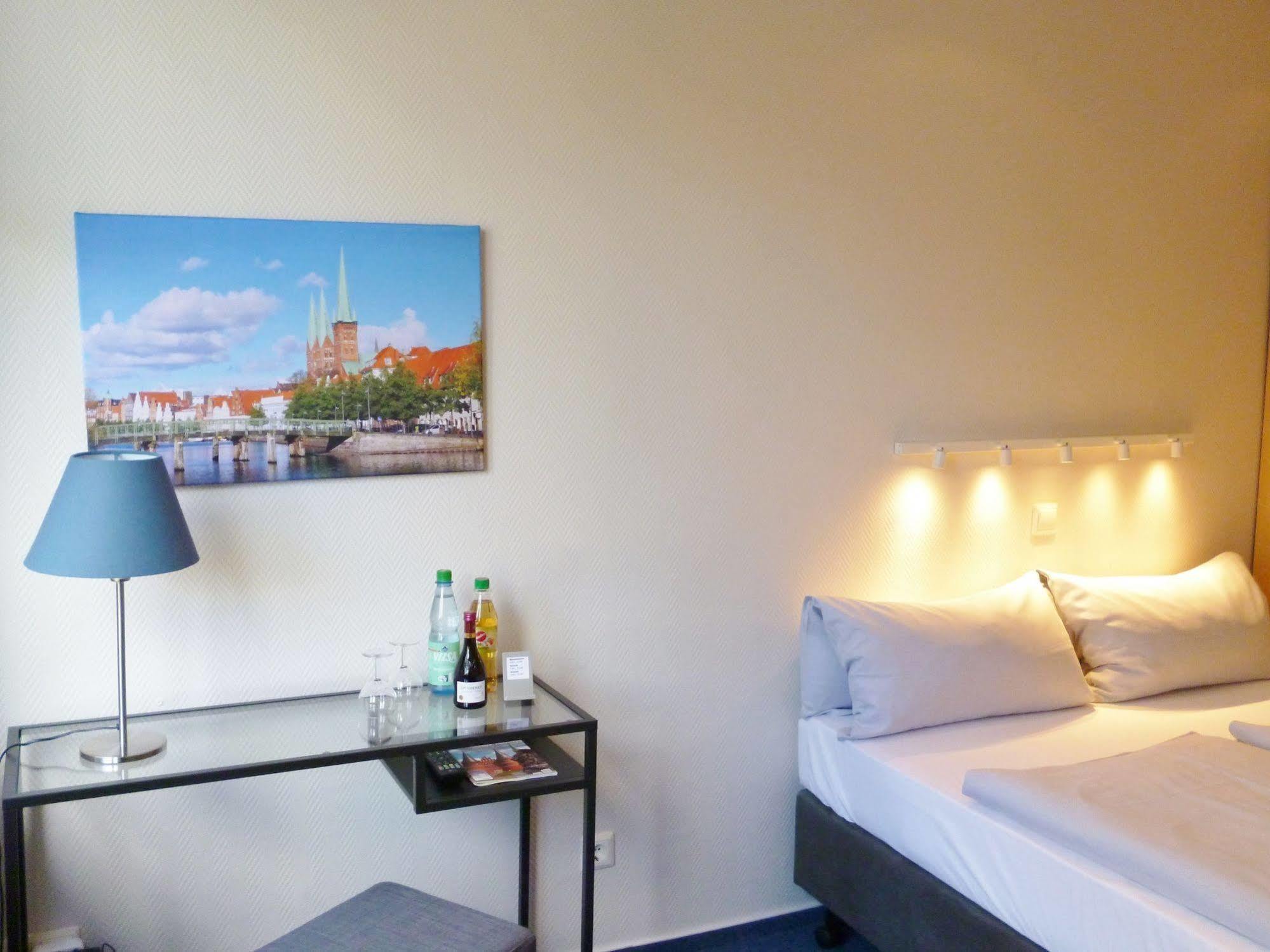 Hotel Am Muehlenteich 2*